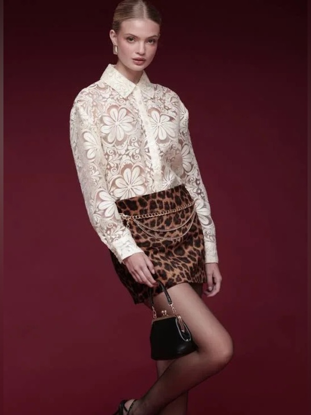 Avec Les Filles Cream Floral Lace Button-Up Blouse - Picture 3 of 11